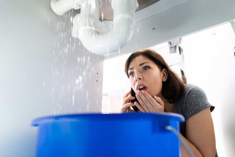 Don't Panic, Be Prepared: How to Handle a Plumbing Emergency Like a Pro with Fixxer Company Plumbing